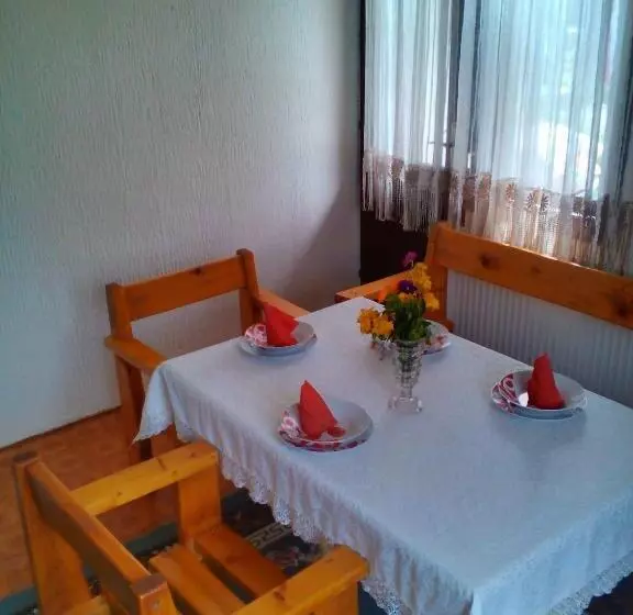 پانسیون Guesthouse Andrea A