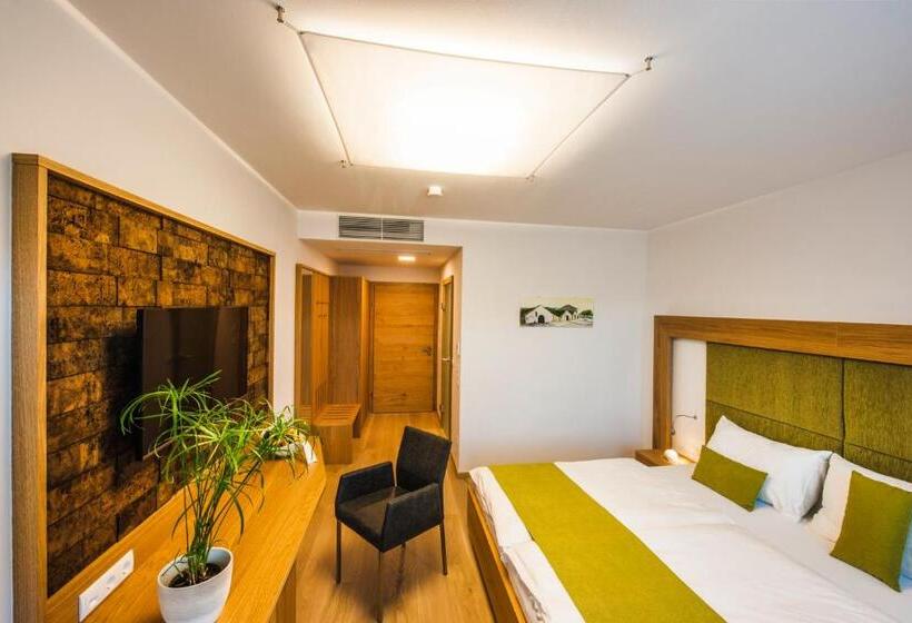 膳宿费 Gut Leithaberg