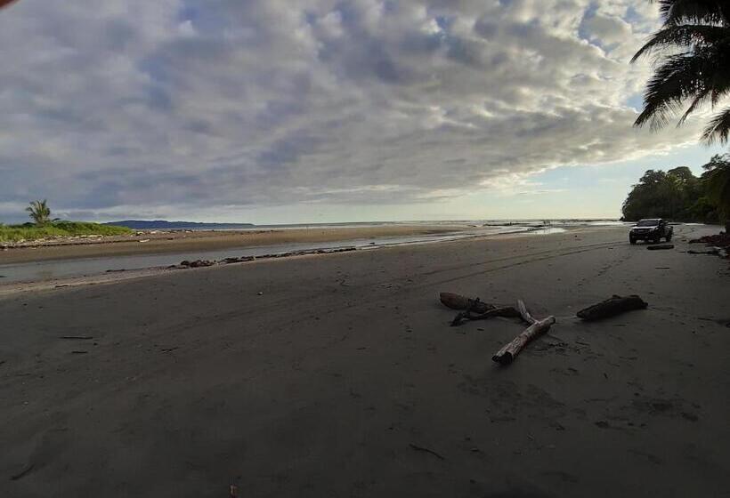 Pension Oceans Hostal