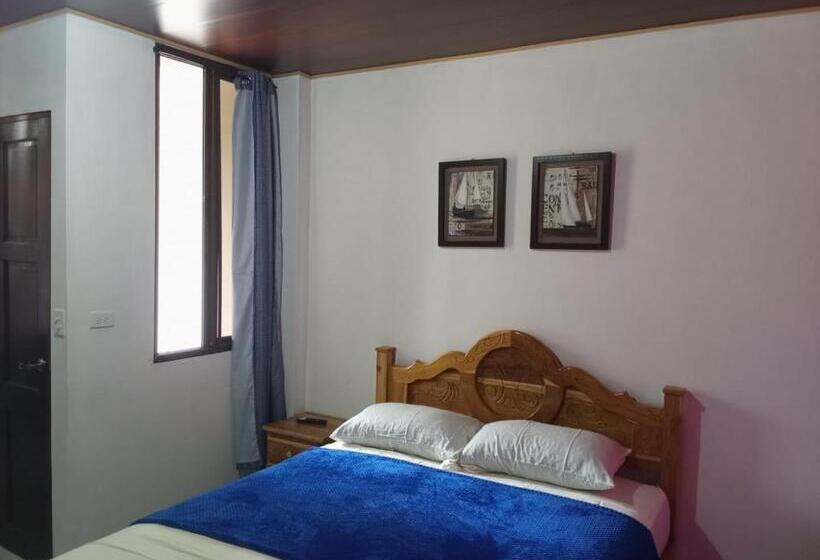 Pension Oceans Hostal