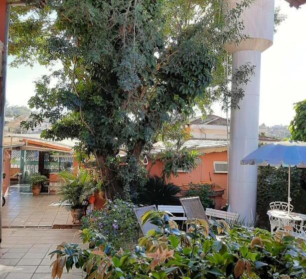 פנסיון Piccola Pousada