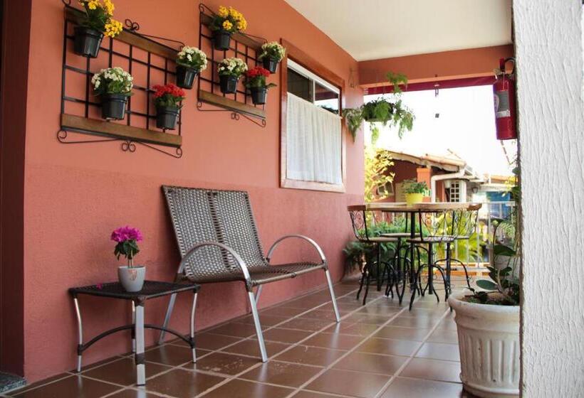 פנסיון Piccola Pousada