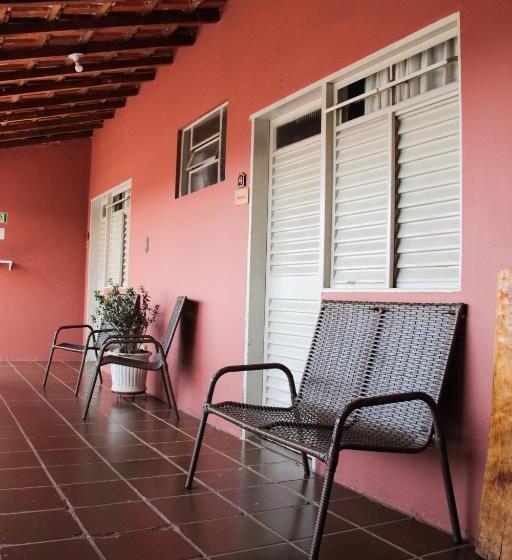 פנסיון Piccola Pousada