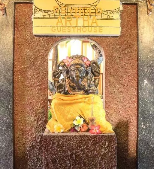 Majatalo Reynold Artha Guest House