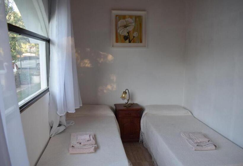 호스텔 Estancia Santa Leocadia