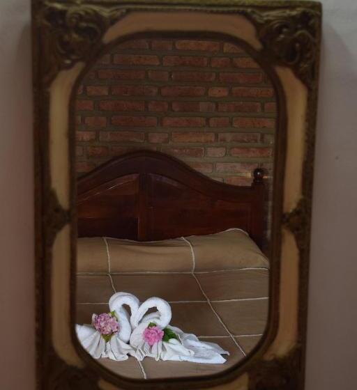 호스텔 Estancia Santa Leocadia