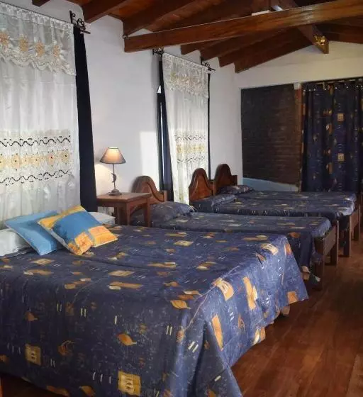 Retkeilymaja Estancia Santa Leocadia