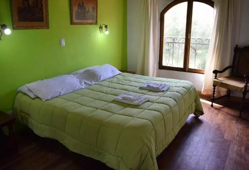 Retkeilymaja Estancia Santa Leocadia