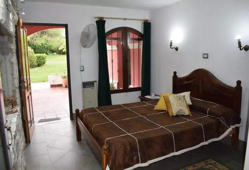 Retkeilymaja Estancia Santa Leocadia