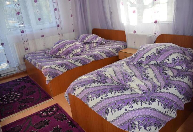 پانسیون Casa Emilia