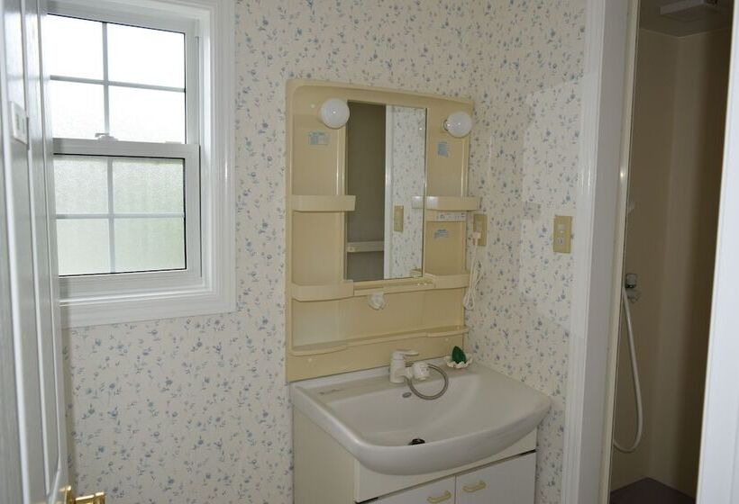 膳宿费 Chura Umi Coral Cabin