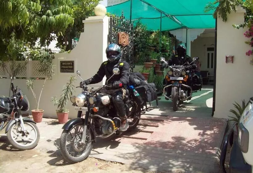 ペンション Gadh Ganesh Homestay