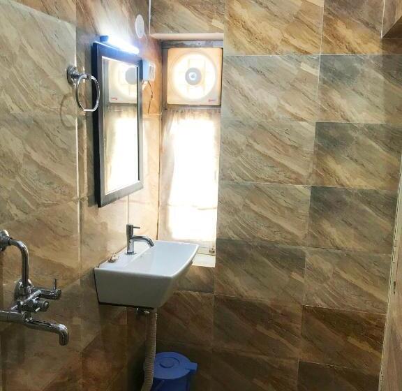 پانسیون Gadh Ganesh Homestay