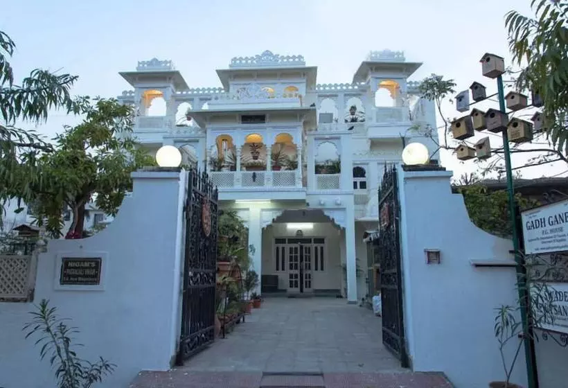ペンション Gadh Ganesh Homestay