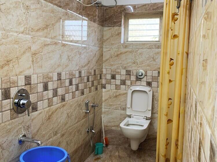 پانسیون Gadh Ganesh Homestay