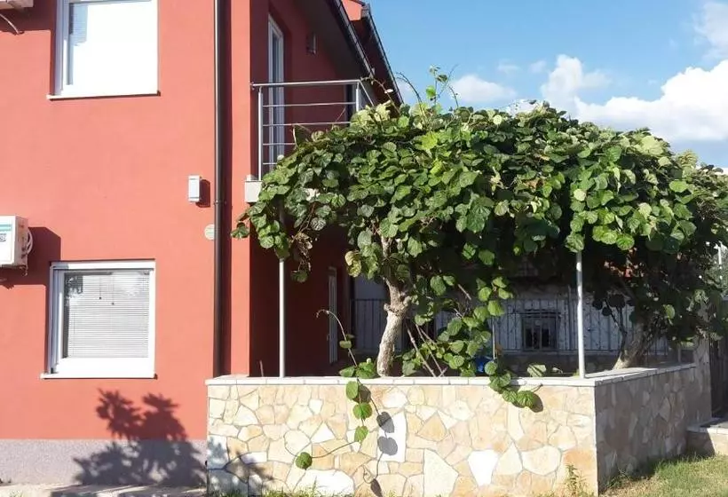 پانسیون Pansion Polonia Medjugorje