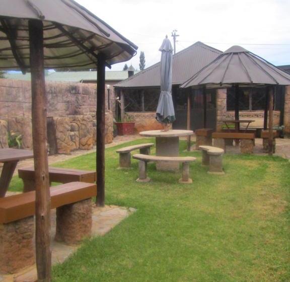 膳宿费 Pat's Place