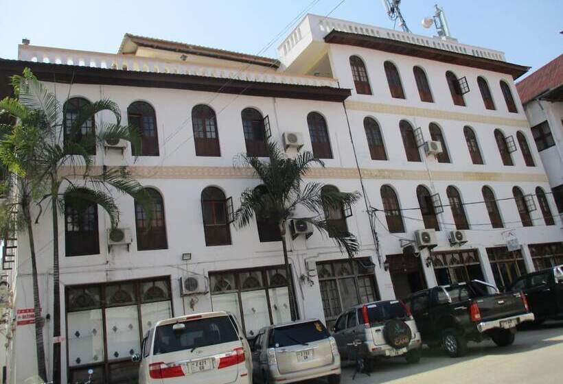 هاستل Abuso Inn