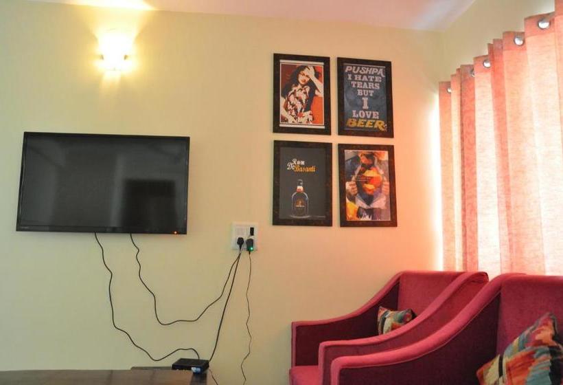 Hotel Le Pension Daman