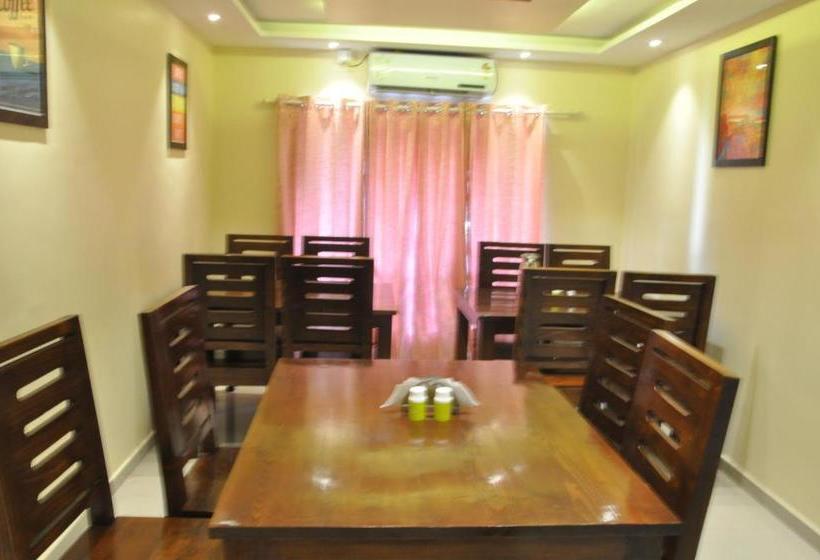 Hotel Le Pension Daman