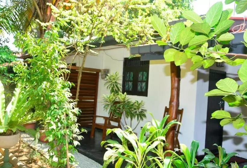 Majatalo Livinginn Polonnaruwa