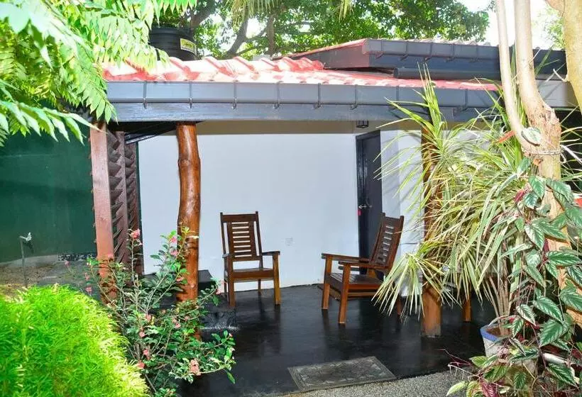 Majatalo Livinginn Polonnaruwa