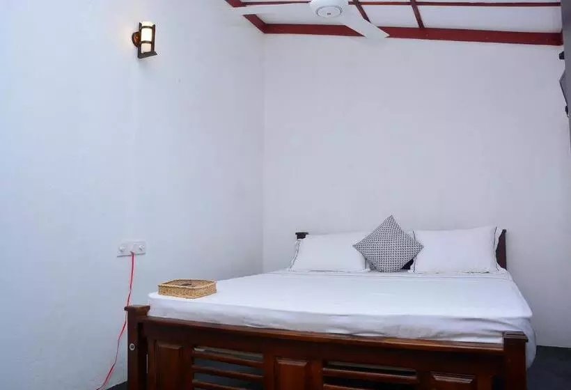 Majatalo Livinginn Polonnaruwa