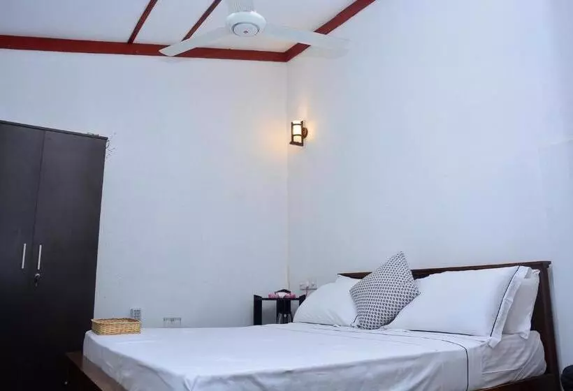 Majatalo Livinginn Polonnaruwa