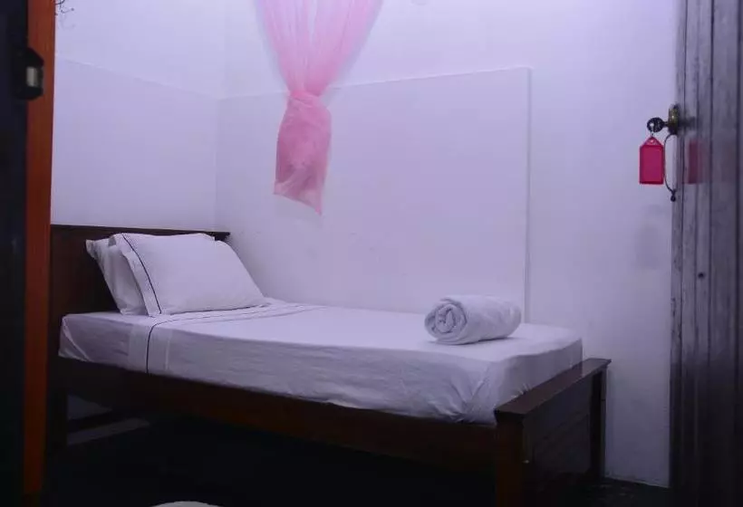 Majatalo Livinginn Polonnaruwa