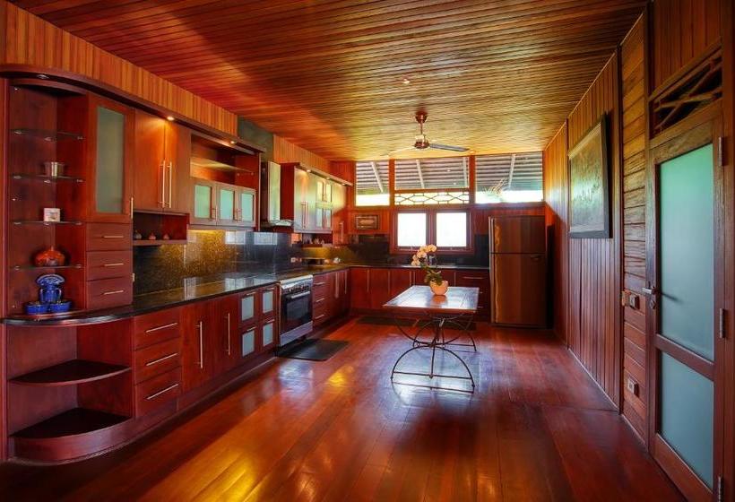 펜션 Regali Residence