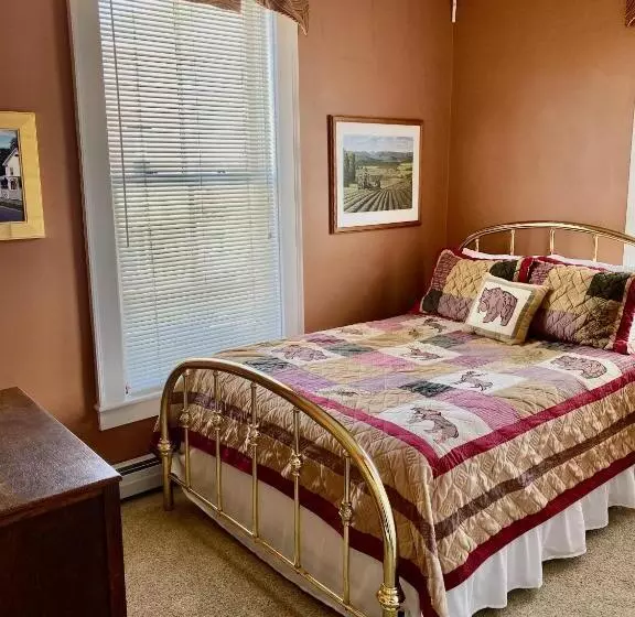 Retkeilymaja Bristol Suites