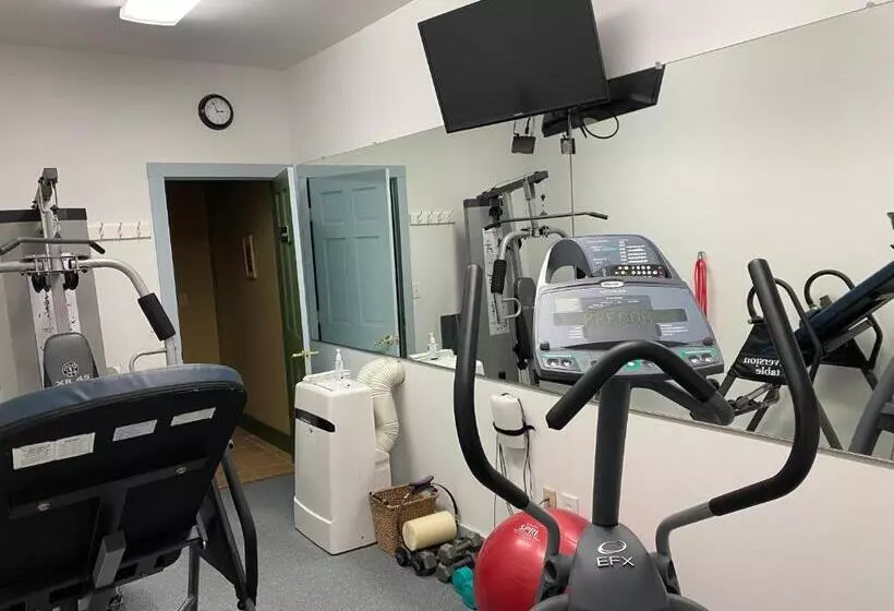 Retkeilymaja Bristol Suites