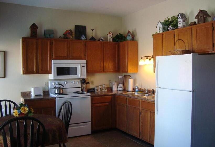 호스텔 Bristol Suites