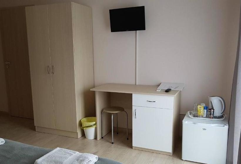 פנסיון Andi Ház