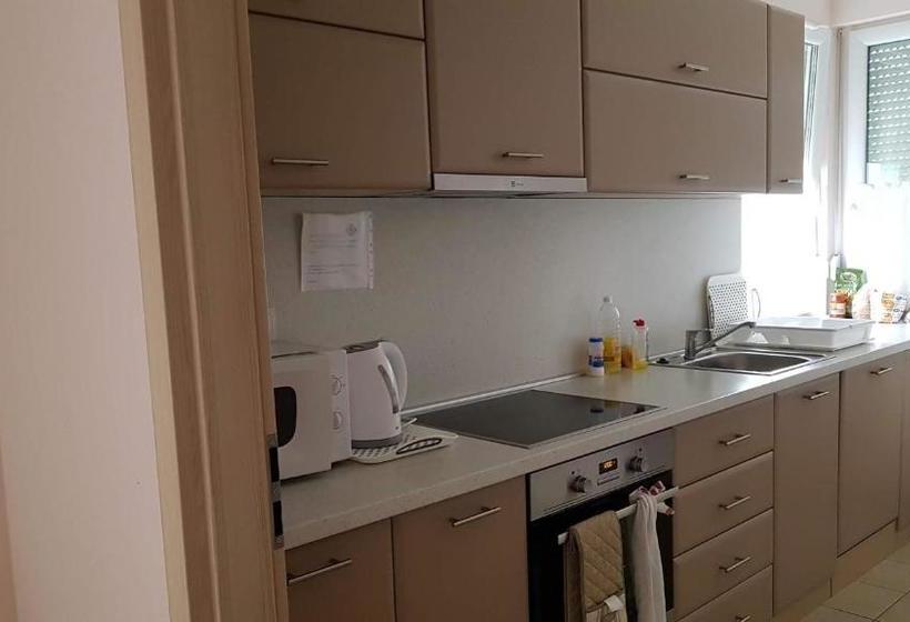 פנסיון Andi Ház