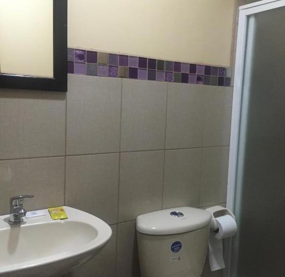 Pension Hostal Y Complejo Recreacional La Playita De Monse