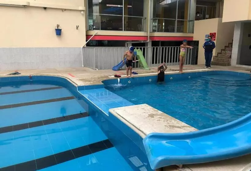 Majatalo Hostal Y Complejo Recreacional La Playita De Monse