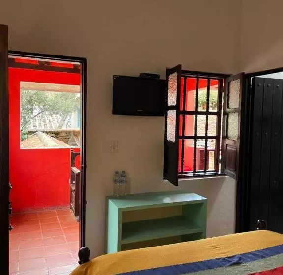 ペンション Posada San Martin