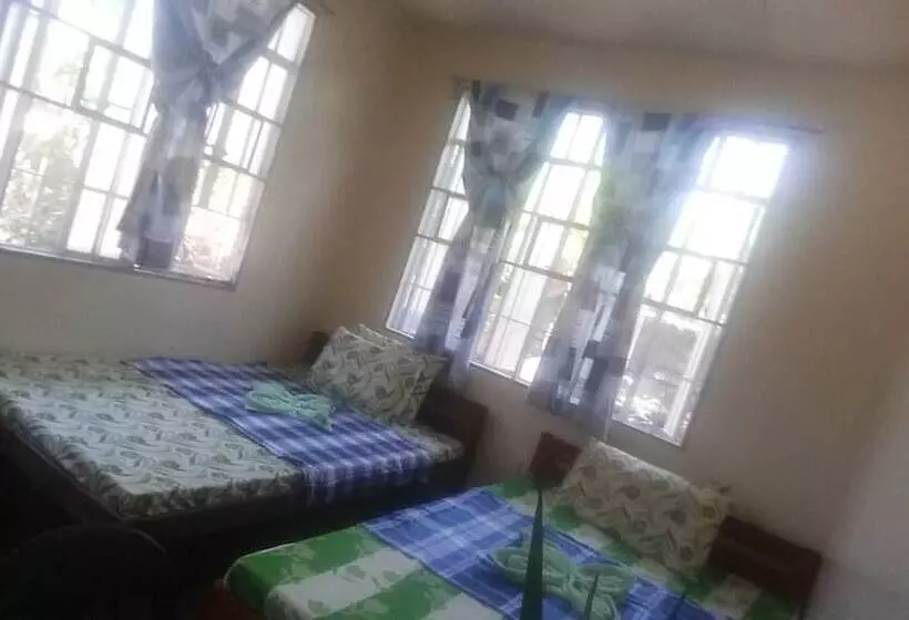 Majatalo Cvnb Bed And Bath La Union