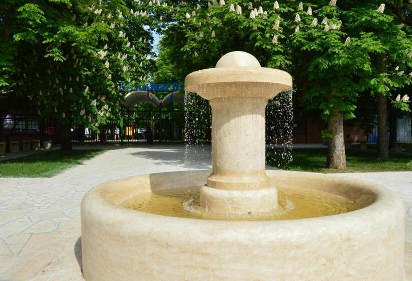 ペンション Florianus Vendeghaz