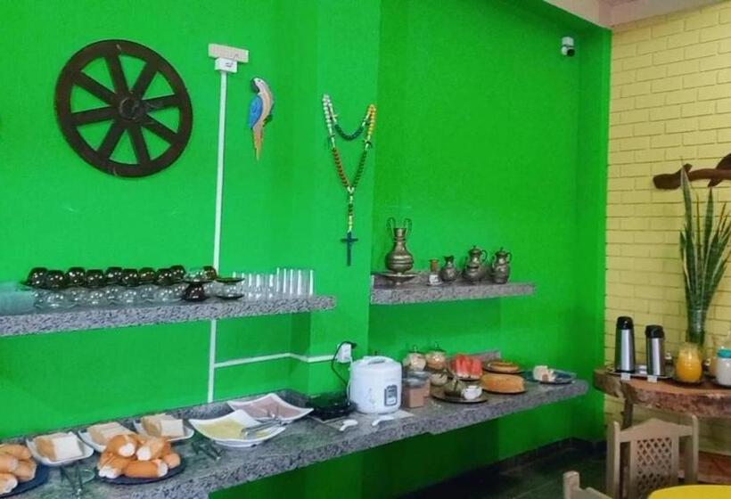 پانسیون Primavera Pousada