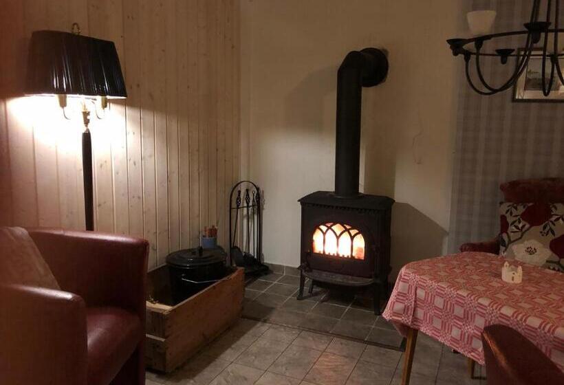 مبيت وإفطار Lägenhet Elofstorps Gamla Missionshus