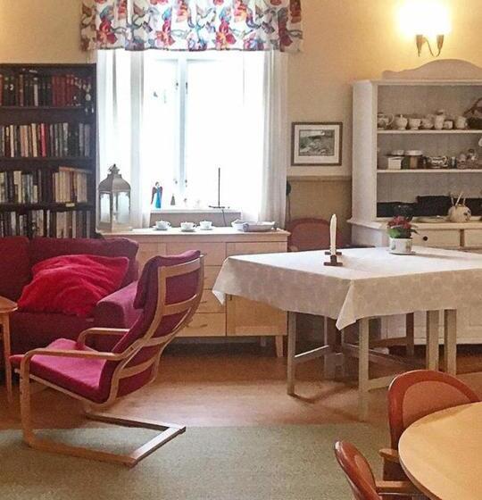 مبيت وإفطار Lägenhet Elofstorps Gamla Missionshus