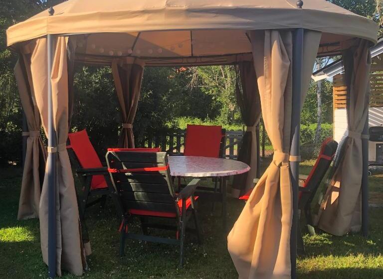 مبيت وإفطار Lägenhet Elofstorps Gamla Missionshus