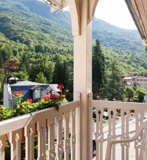 ホテル Hôtel Le Belvédère