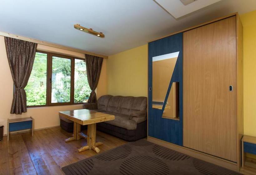 Пансион Eco Rai Rekata