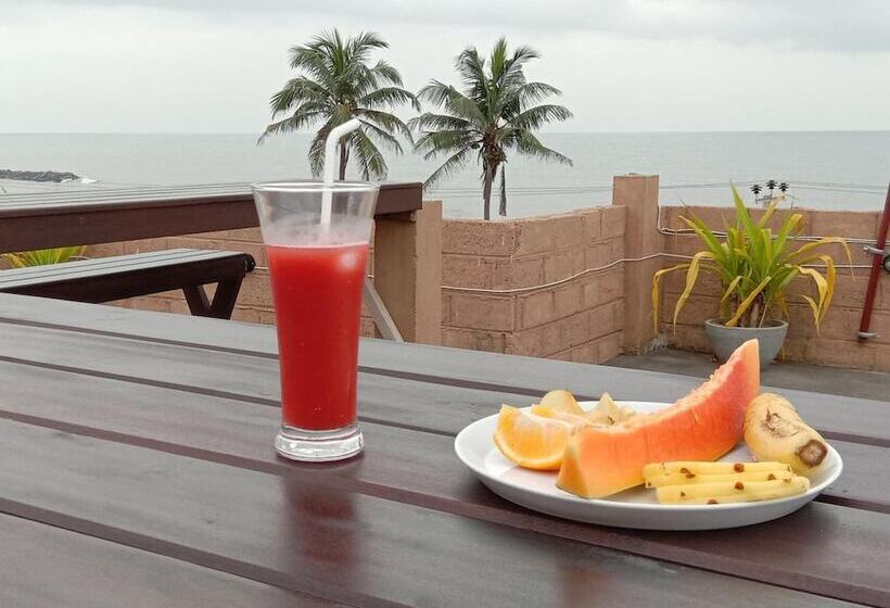 펜션 Green Ayurvedic Beach Resort