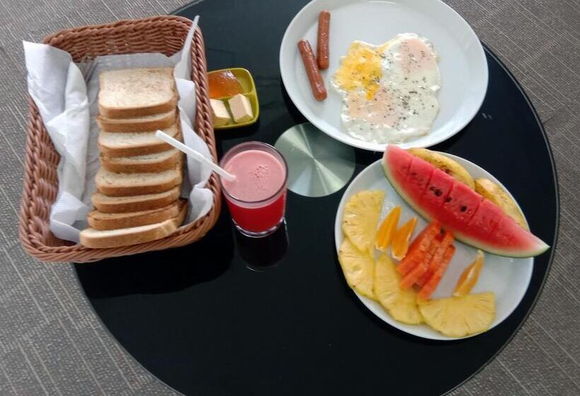 펜션 Green Ayurvedic Beach Resort