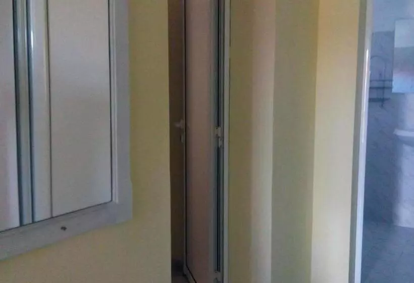 پانسیون Guesthouse Oasis