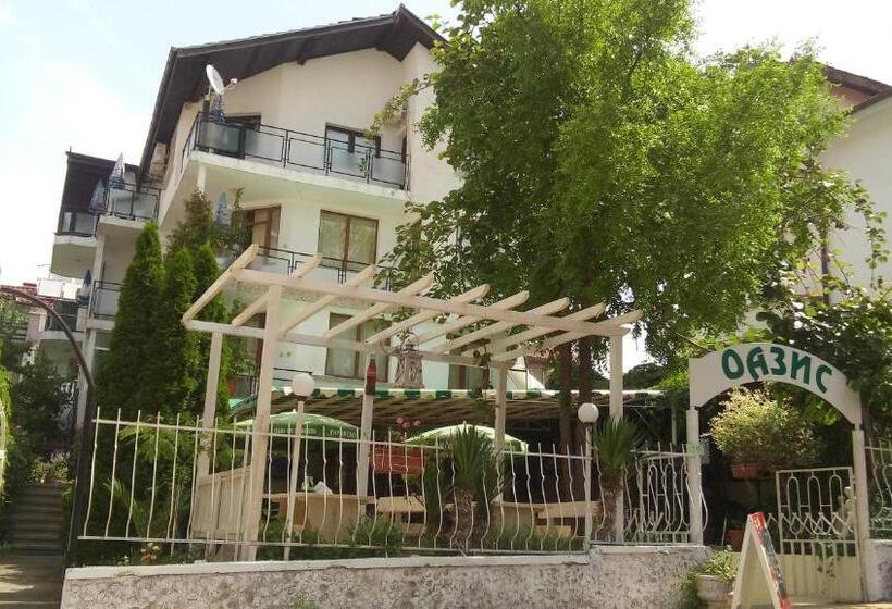 بنسيون Guesthouse Oasis